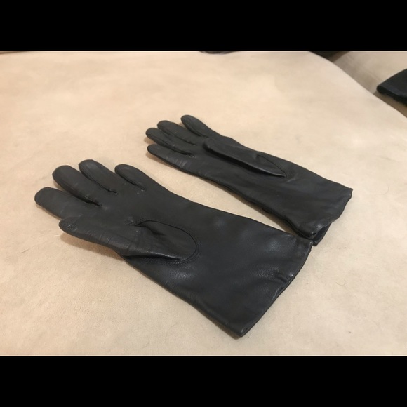 ESCADA — signature button Leather Gloves - Picture 4 of 8